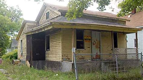 why are houses cheap in america